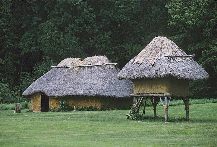 Replica of mound builders homes, Evansville, Indiana
