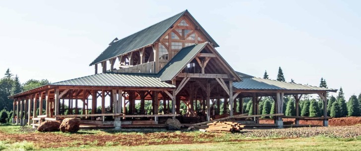 timber frame barn in oregon under construction